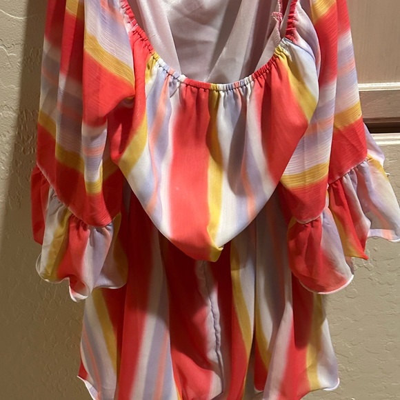 Romper ☀️ 🌴 - Picture 4 of 5